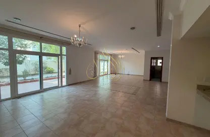 Villa - 3 Bedrooms - 5 Bathrooms for rent in Al Ain Gardens - Ain Khaled - Doha