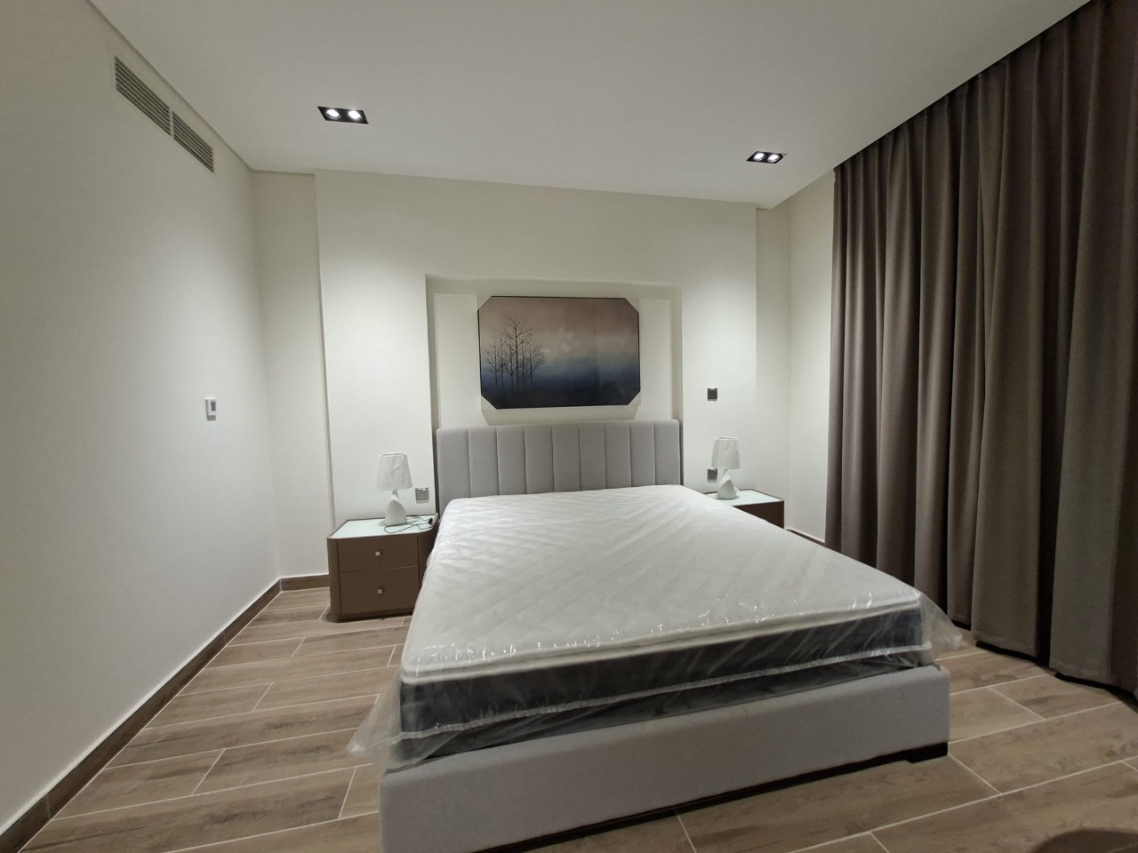 2 Bedroom Furnished Apartment with Pool Access in thumbnail 5