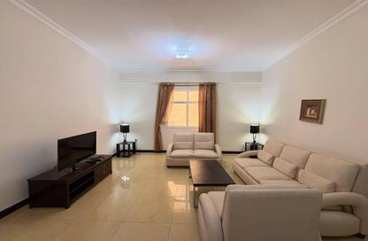 Apartment - 2 Bedrooms - 2 Bathrooms for rent in Al Sadd Road - Al Sadd - Doha