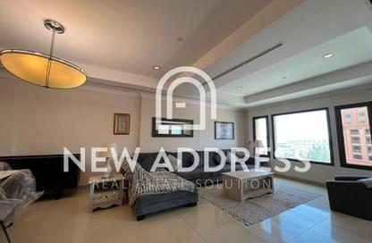 Apartment - 2 Bedrooms - 2 Bathrooms for rent in Hilton Doha The Pearl Residences - Abraj Quartiers - The Pearl Island - Doha
