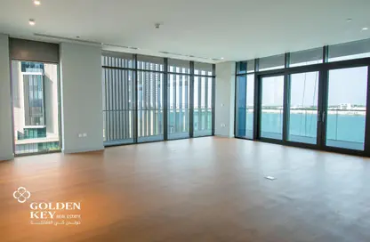 Apartment - 3 Bedrooms - 4 Bathrooms for sale in Seef Lusail Tower 1 - Seef Lusail - Lusail City - Lusail
