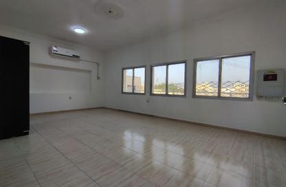 Apartment - 2 Bedrooms - 2 Bathrooms for rent in New Salata - Salata - Doha