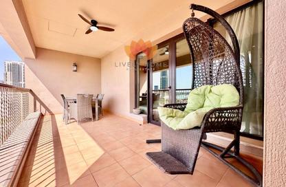 Apartment - 2 Bedrooms - 3 Bathrooms for rent in Tower 13 - Porto Arabia - The Pearl Island - Doha