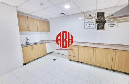Apartment - 2 Bedrooms - 2 Bathrooms for rent in West Bay Tower - West Bay - West Bay - Doha