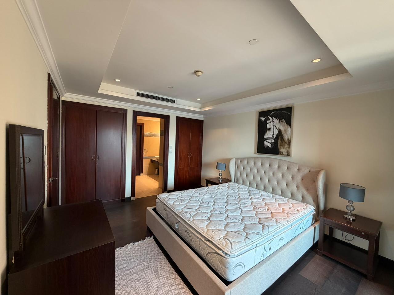 Luxury Marina-View Townhouse | Fully Furnished thumbnail 6