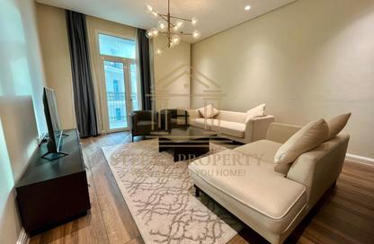 Apartment - 2 Bedrooms - 4 Bathrooms for rent in Floresta Gardens - Floresta Gardens - The Pearl Island - Doha