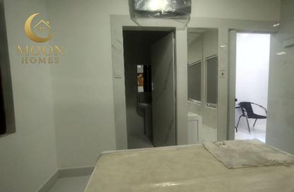 Apartment - 1 - 1 for rent in Umm Ghwailina Comm - Umm Ghuwalina - Umm Ghuwailina - Doha