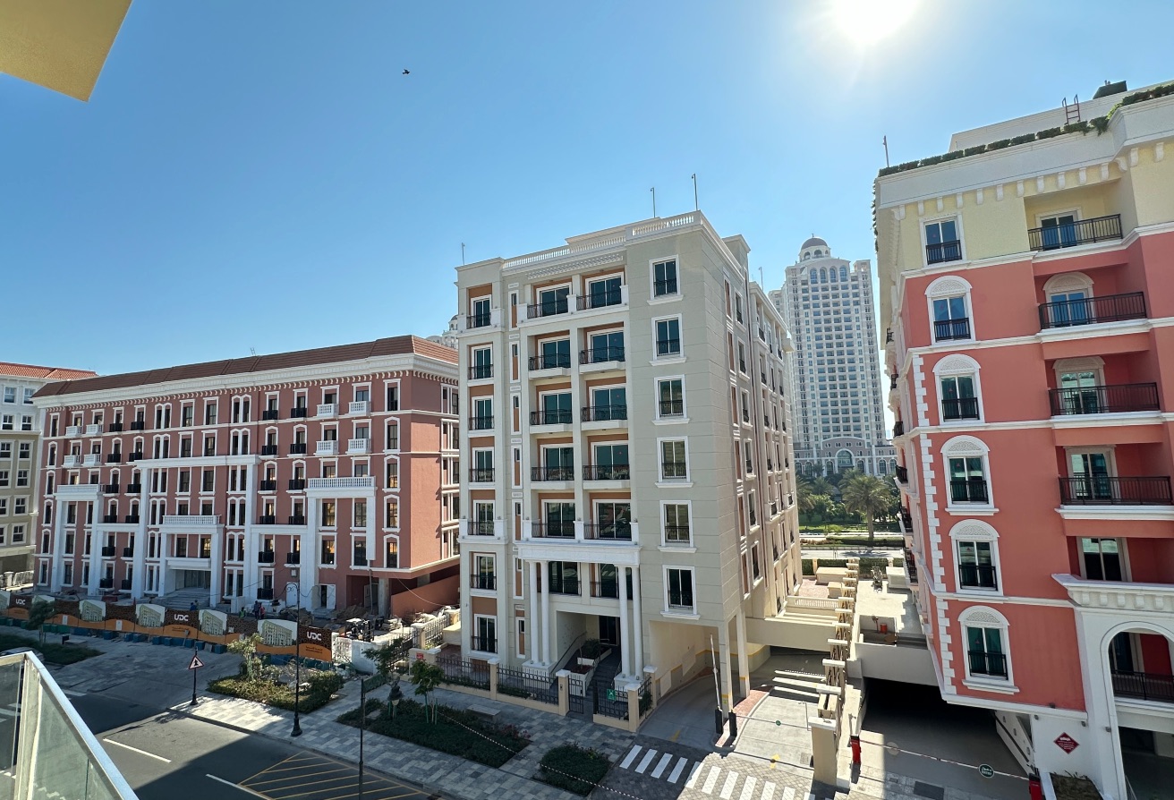 Very Cozy 2BR Fully Furnished  | Nice Finishing |