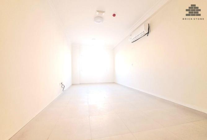 1004512 - Property Image 3