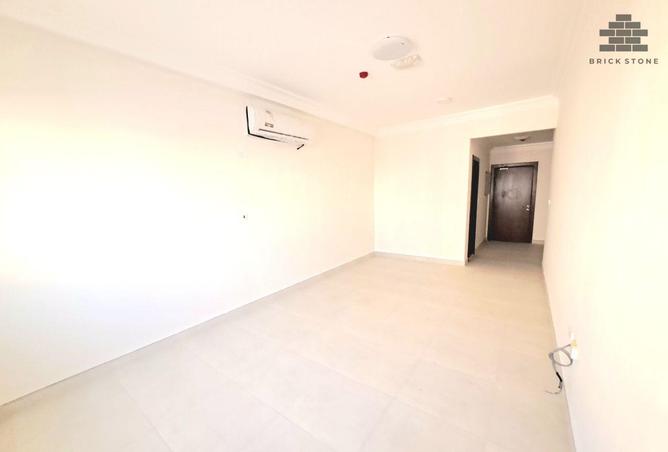 1004512 - Property Image 2