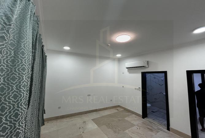 54005019 - Property Image 2