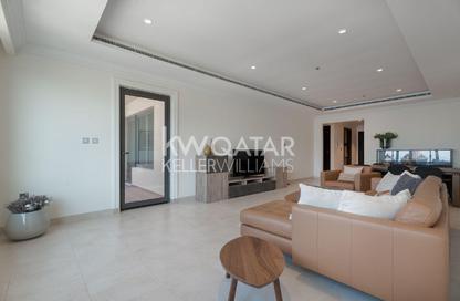 Apartment - 2 Bedrooms - 3 Bathrooms for rent in West Porto Drive - Porto Arabia - The Pearl Island - Doha