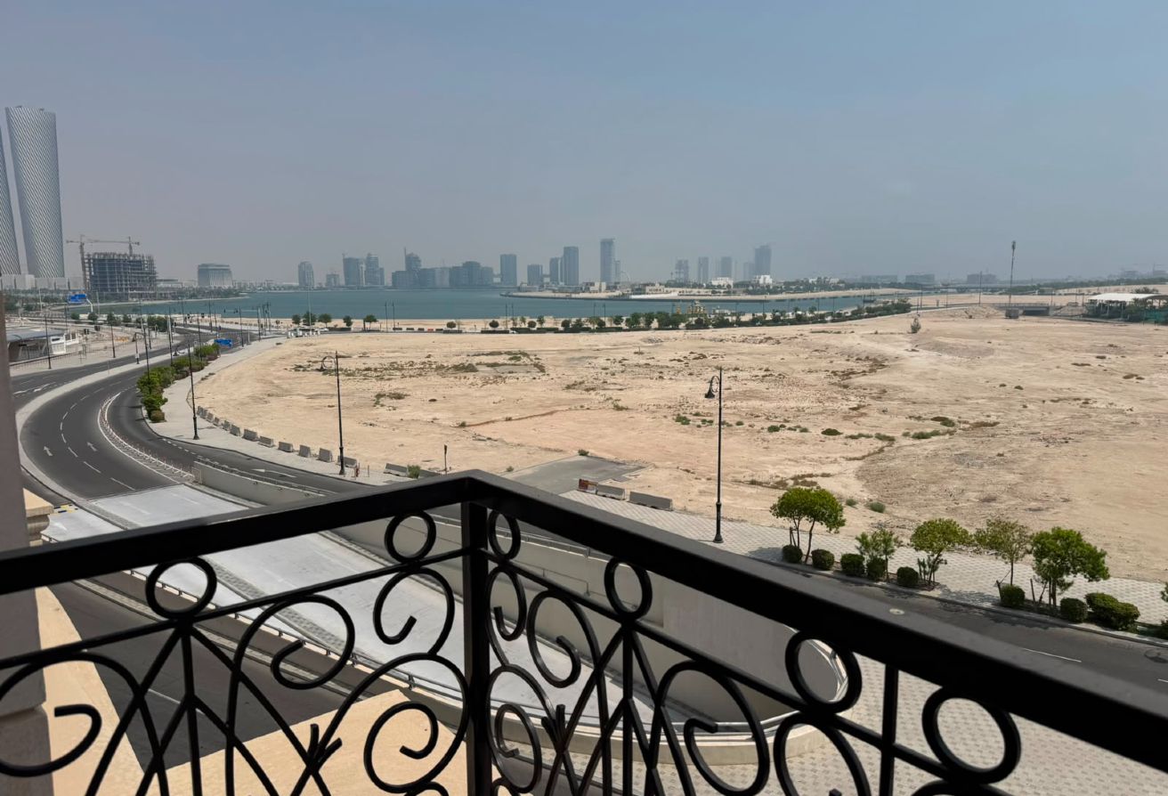 2bhk FF front of Vendom mall 1060k only pay down.. thumbnail 4