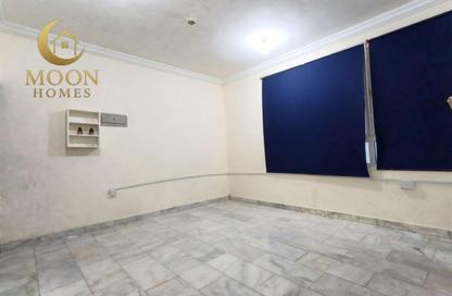 Apartment - 1 Bedroom - 1 Bathroom for rent in Umm Ghuwailina 4 - Umm Ghuwailina - Doha Apartment - 1 Bedroom - 1 Bathroom for rent in Umm Ghuwailina 4 - Umm Ghuwailina - Doha