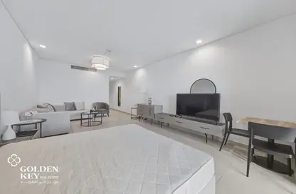 Apartment - Studio - 1 Bathroom for rent in Viva West - Viva Bahriyah - The Pearl Island - Doha