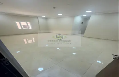 Apartment - 2 Bedrooms - 3 Bathrooms for rent in Al Nasr Street - Al Nasr - Doha