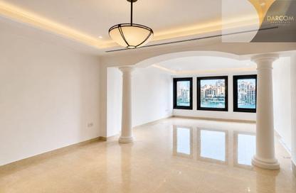 Townhouse - 2 Bedrooms - 3 Bathrooms for rent in East Porto Drive - Porto Arabia - The Pearl Island - Doha