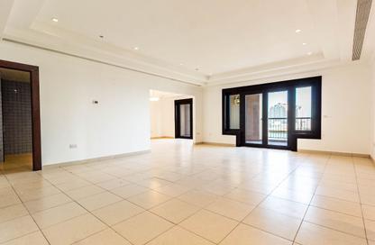 Apartment - 2 Bedrooms - 3 Bathrooms for sale in East Porto Drive - Porto Arabia - The Pearl Island - Doha
