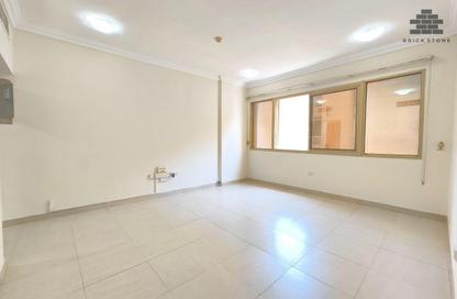 Apartment - 2 Bedrooms - 1 Bathroom for rent in EB12 - Fereej Bin Mahmoud North - Fereej Bin Mahmoud - Doha