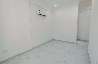 Apartment - 2 Bedrooms - 2 Bathrooms for rent in Down Town - Down Town - Al Khor