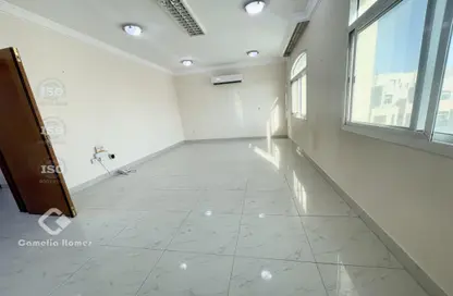 شقة - 2 غرف نوم - 2 حمامات للايجار في اوبت - تي سي اتش ا - الغرافة - الغرافة - الدوحة