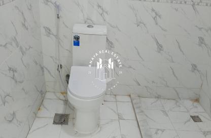 Apartment - 2 Bedrooms - 2 Bathrooms for rent in Muaither Area - Al Rayyan - Doha