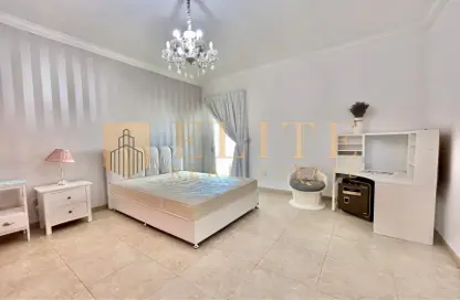 Apartment - 3 Bedrooms - 3 Bathrooms for rent in East Porto Drive - Porto Arabia - The Pearl Island - Doha
