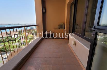 Apartment - 1 Bedroom - 2 Bathrooms for rent in Porto Arabia - The Pearl Island - Doha