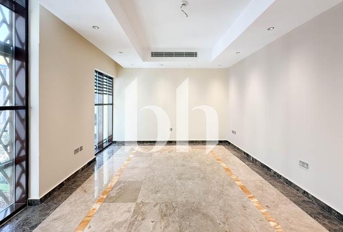 61672234 - Property Image 2