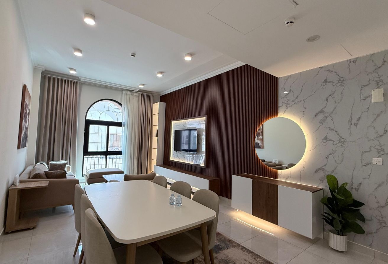 Exclusive Deal Fully Furnished 2BHK Sea Prime loca thumbnail 8