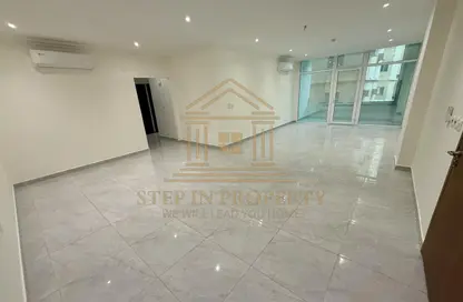 Apartment - 2 Bedrooms - 3 Bathrooms for rent in Al Nasr Street - Al Nasr - Doha