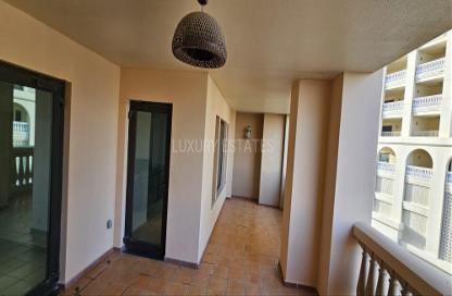 Apartment - 1 Bedroom - 2 Bathrooms for sale in East Porto Drive - Porto Arabia - The Pearl Island - Doha Apartment - 1 Bedroom - 2 Bathrooms for sale in East Porto Drive - Porto Arabia - The Pearl Island - Doha