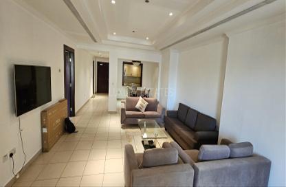 Apartment - 1 Bedroom - 2 Bathrooms for sale in East Porto Drive - Porto Arabia - The Pearl Island - Doha Apartment - 1 Bedroom - 2 Bathrooms for sale in East Porto Drive - Porto Arabia - The Pearl Island - Doha