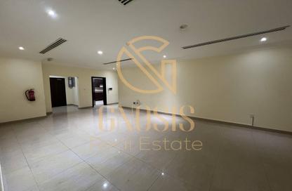 Apartment - 3 Bedrooms - 3 Bathrooms for rent in Old Airport Road - Old Airport Road - Doha