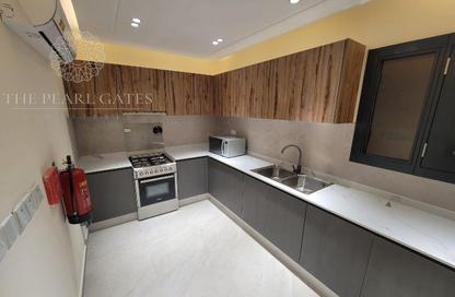 Apartment - 2 Bedrooms - 2 Bathrooms for rent in Al Nasr Street - Al Nasr - Doha