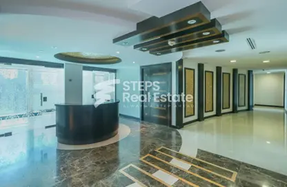 Office Space - Studio - 1 Bathroom for rent in West Bay Tower - West Bay - West Bay - Doha