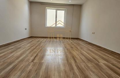 Apartment - 2 Bedrooms - 3 Bathrooms for rent in Madinat Khalifa Building 58 - Madinat Khalifa South - Madinat Khalifa - Doha