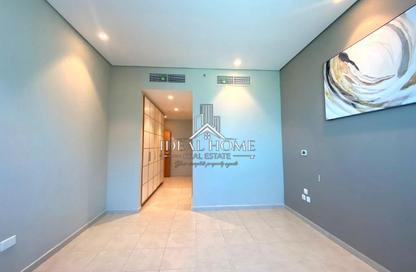 Apartment - 1 - 2 for rent in Zig Zag Towers - West Bay - Doha