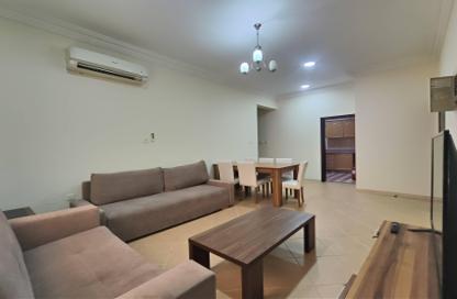 Apartment - 2 Bedrooms - 2 Bathrooms for rent in Hiteen Street - Al Muntazah - Doha