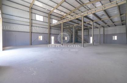 Warehouse - Studio - 2 Bathrooms for rent in East Industrial Street - Birkat Al Awamer - Al Wakra