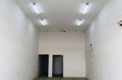 Shop - Studio - 1 Bathroom for rent in Umm Salal Mahammad - Umm Salal City - Doha