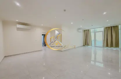 Apartment - 2 Bedrooms - 3 Bathrooms for rent in Al Nasr Street - Al Nasr - Doha