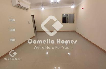 Apartment - 2 Bedrooms - 3 Bathrooms for rent in Al Mansoura - Al Mansoura - Doha