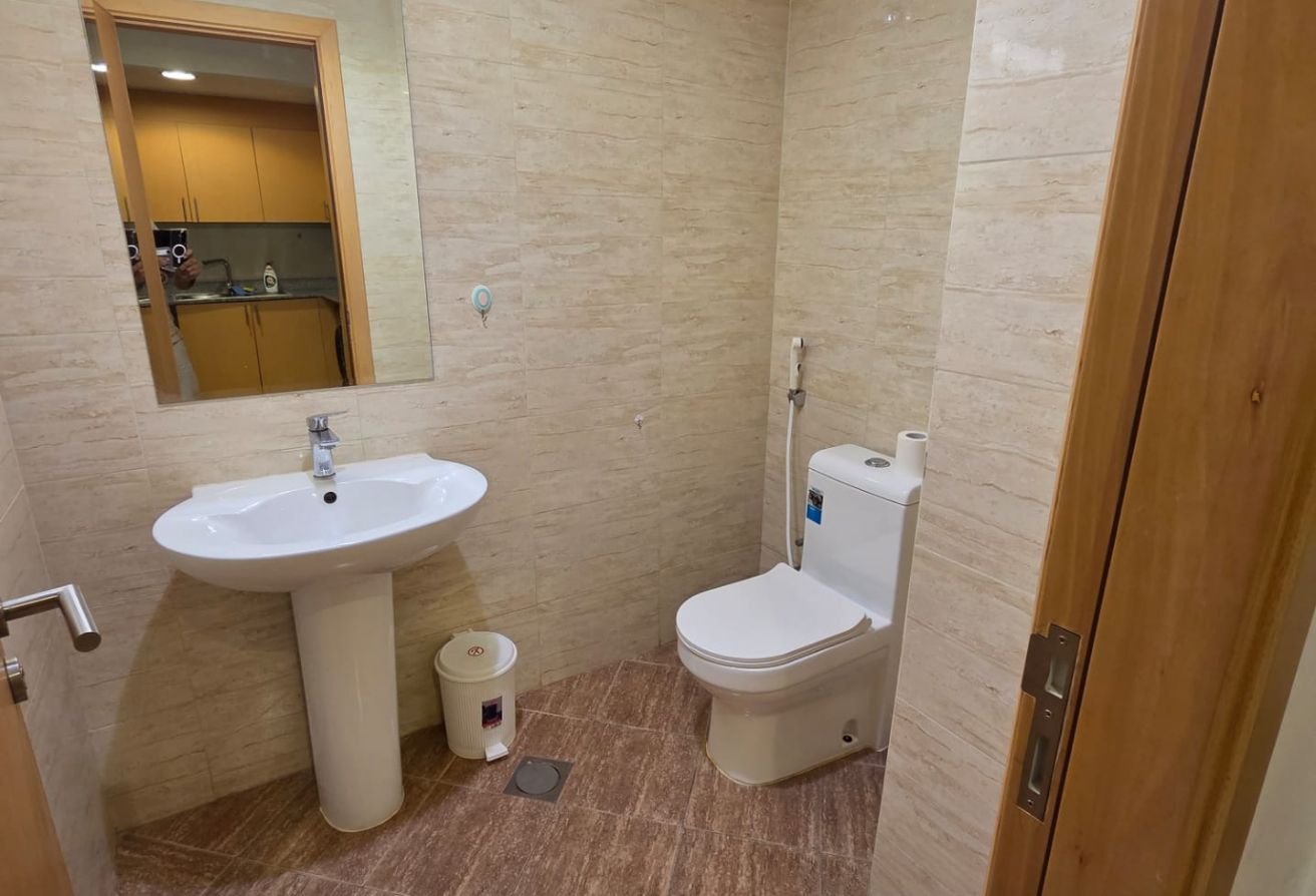 COZY 1BEDROOM FULLY FURNISHED NEAR TO ALMEERA thumbnail 10