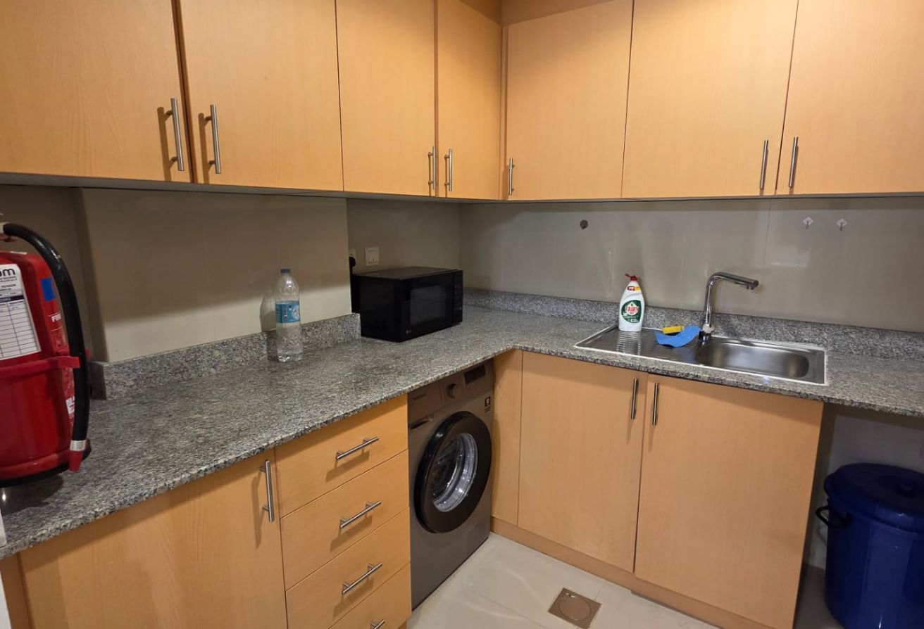 COZY 1BEDROOM FULLY FURNISHED NEAR TO ALMEERA thumbnail 6