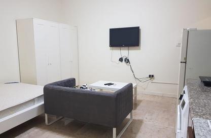 Apartment - Studio - 1 Bathroom for rent in Al Dafna - Al Dafna - Doha