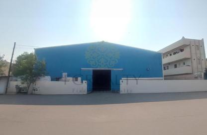 Warehouse - Studio - 7+ Bathrooms for sale in Old Airport Road - Old Airport Road - Doha