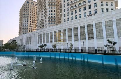 Apartment - 2 Bedrooms - 3 Bathrooms for rent in Floresta Gardens - Floresta Gardens - The Pearl Island - Doha