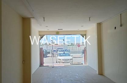 Shop - Studio - 1 Bathroom for rent in Al Gharrafa - Al Gharrafa - Doha