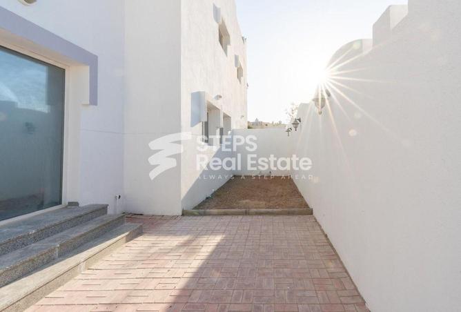 52271461 - Property Image 2